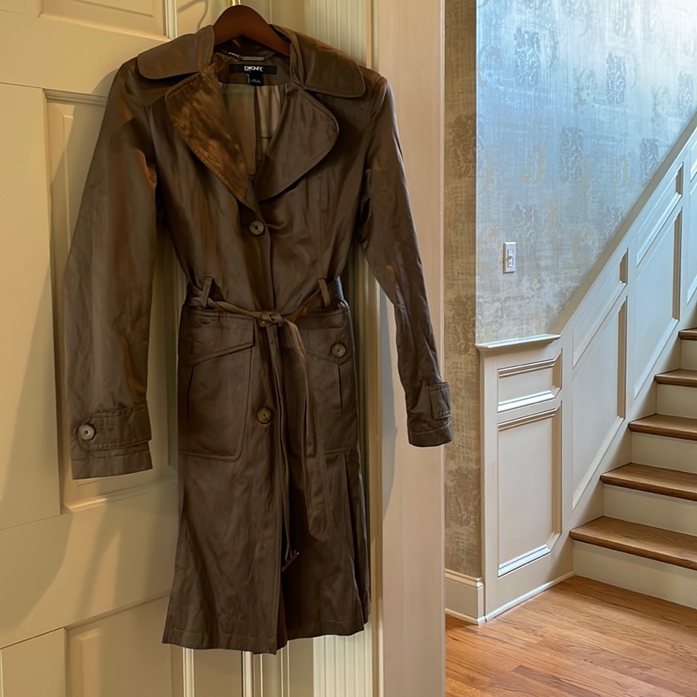 DKNY brown trench coat with unique plaid liner. Size XS